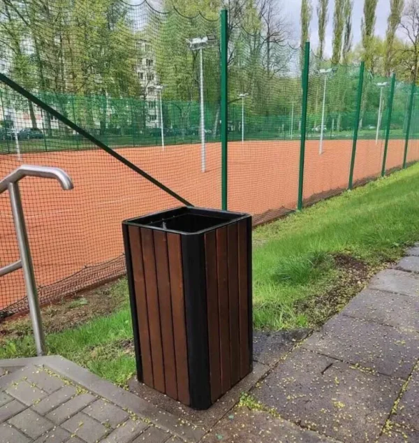Uliczny kosz na śmieci wolnostojący z popielnicą OBLO WOOD 65