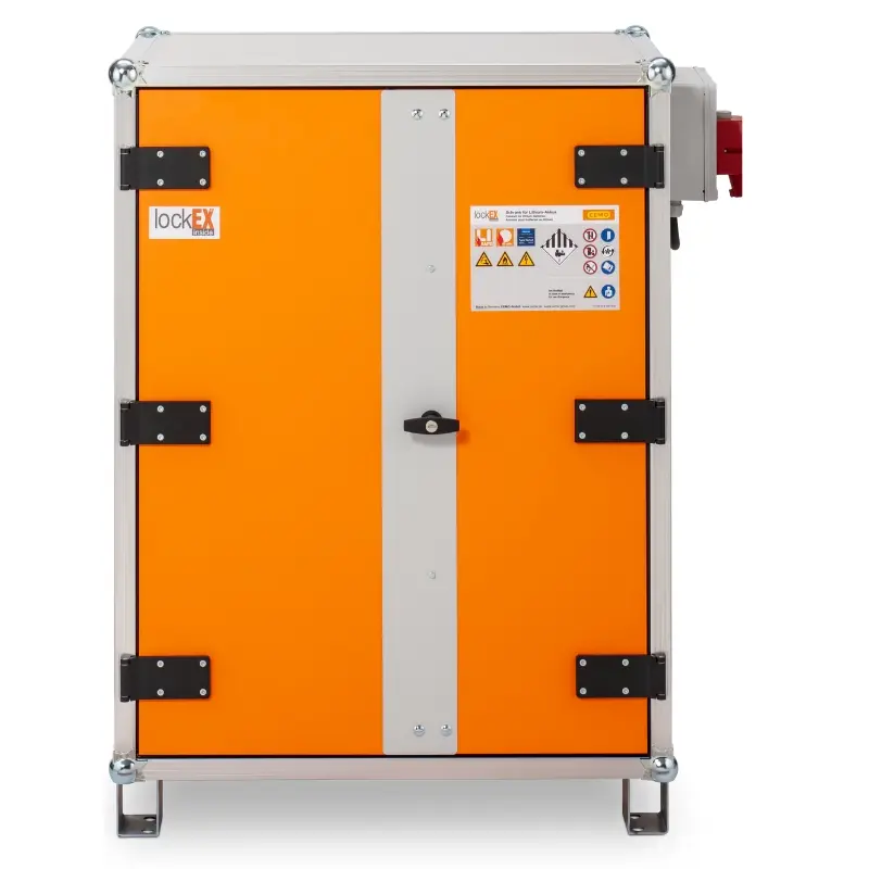 Ognioodporna szafa do akumulatorów litowo-jonowych z nóżkami LOCKEX 2.0 8/10 front Ognioodporna szafa do akumulatorów litowo-jonowych z nóżkami LOCKEX 2.0 8/10 front